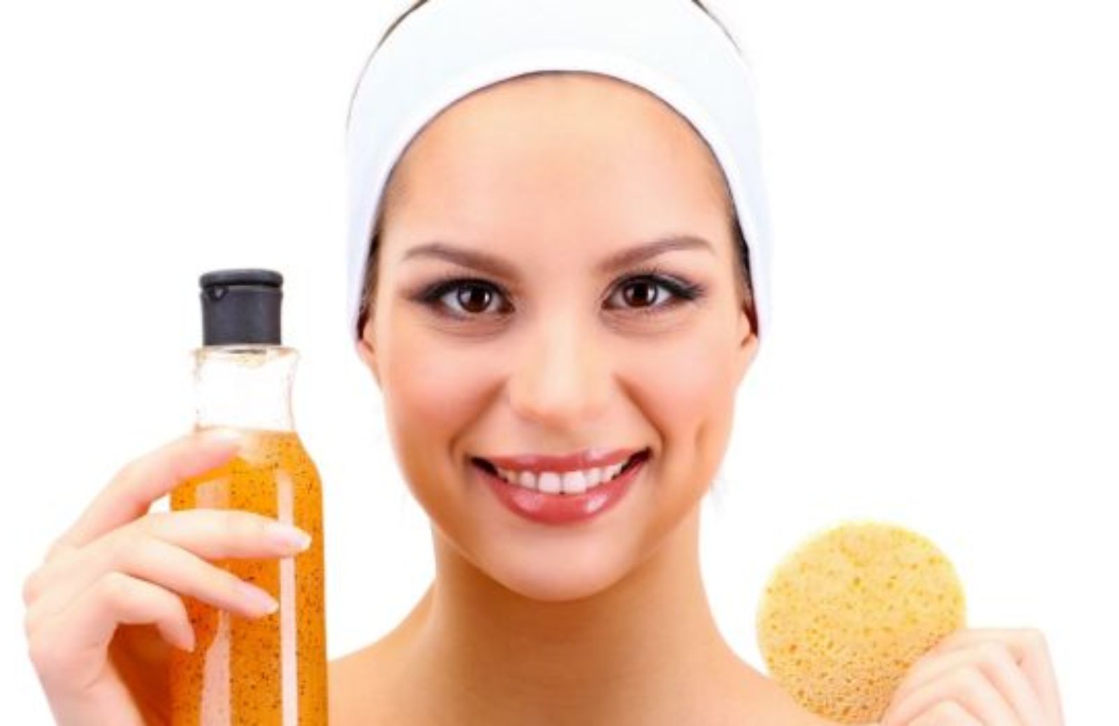 Come mantenere la pelle giovane e idratata con la pulizia del viso