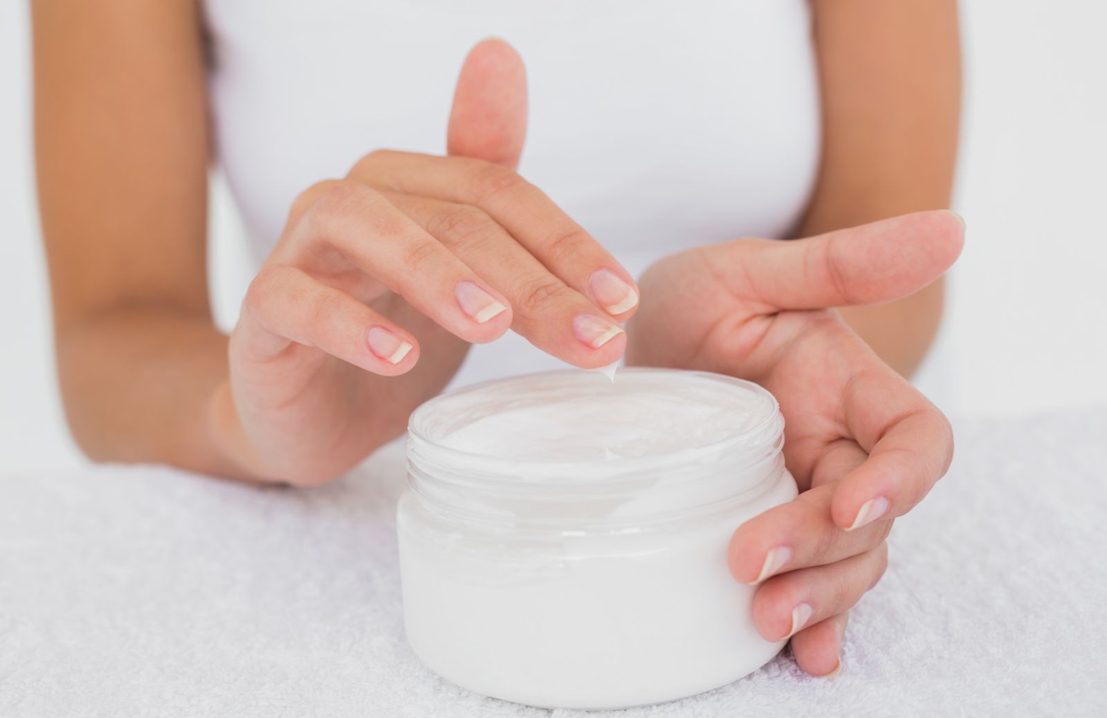 Come preparare in casa una crema per corpo e capelli