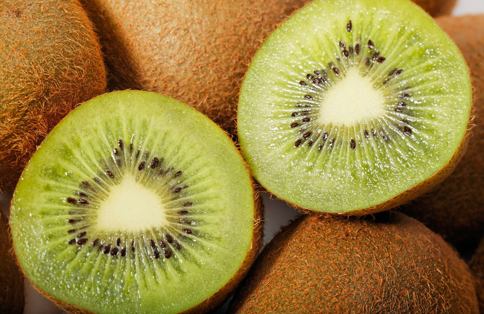 Kiwi: tutti gli usi cosmetici