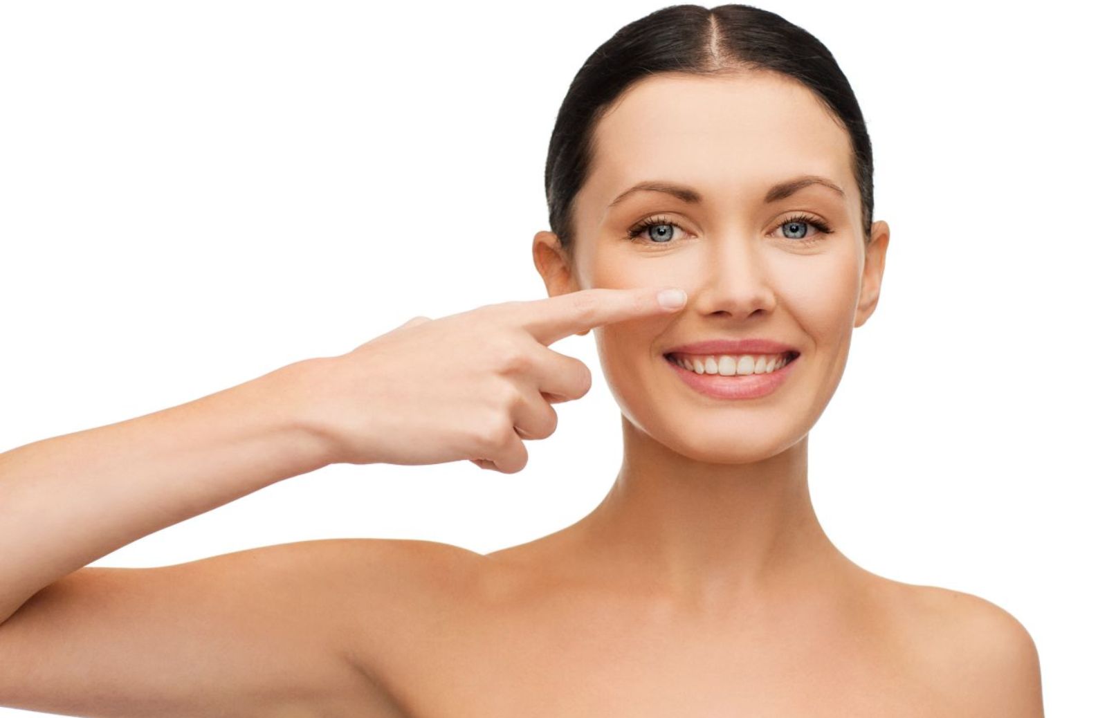 Come correggere i difetti del naso con il make-up