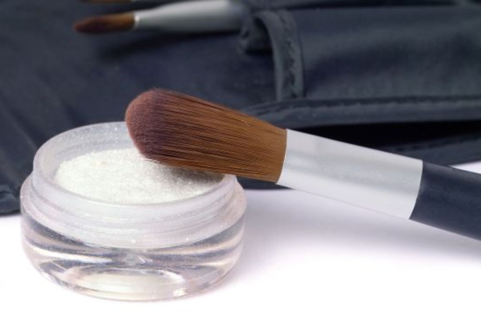 Come pulire i pennelli per il make up