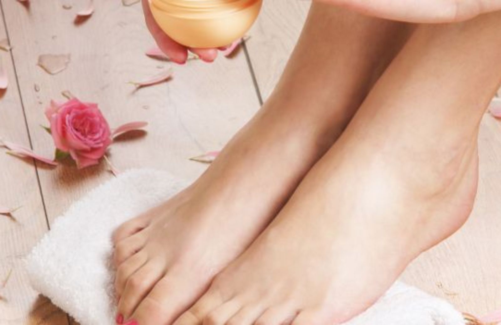 Come realizzare uno scrub naturale per mani e piedi