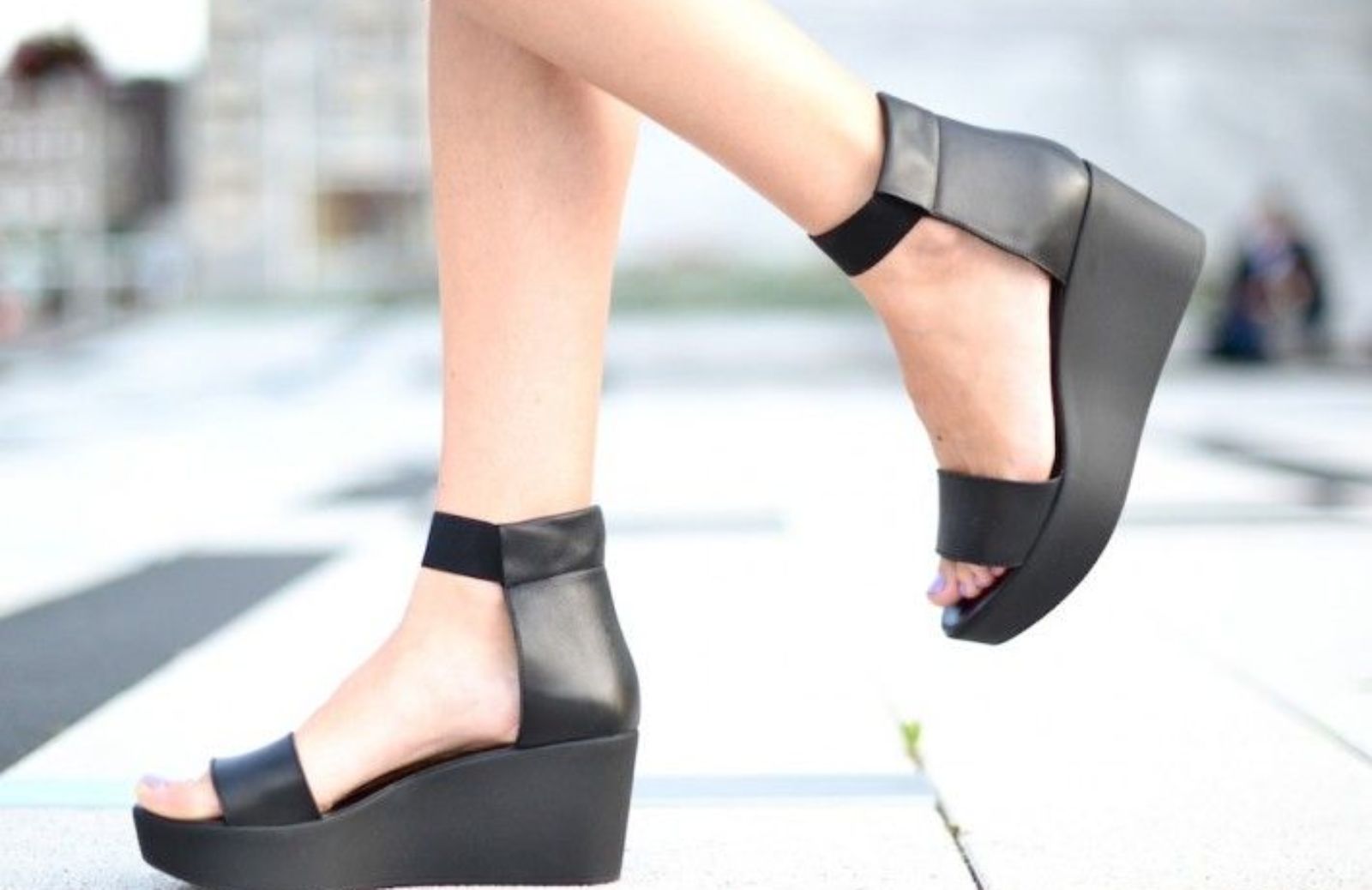 Come indossare i sandali flatform