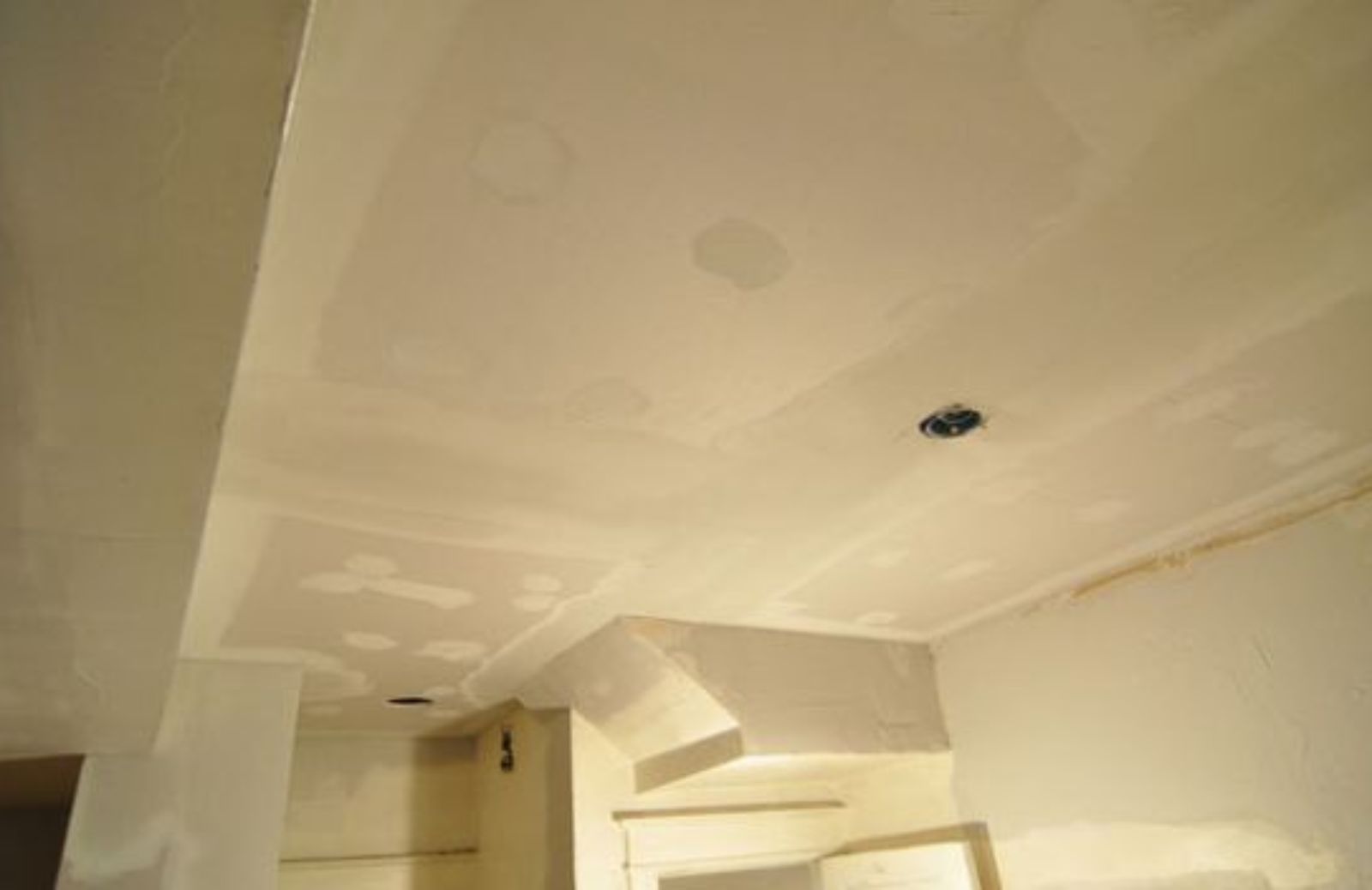 Come fare un controsoffitto in cartongesso