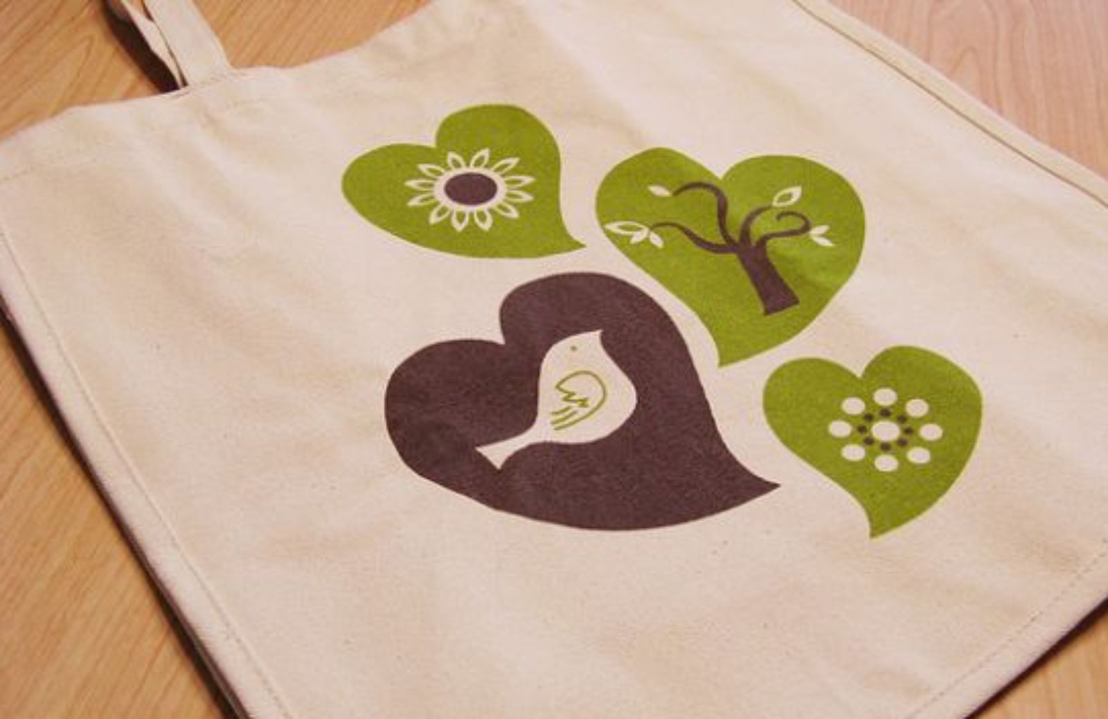 Come personalizzare una shopping bag in cotone