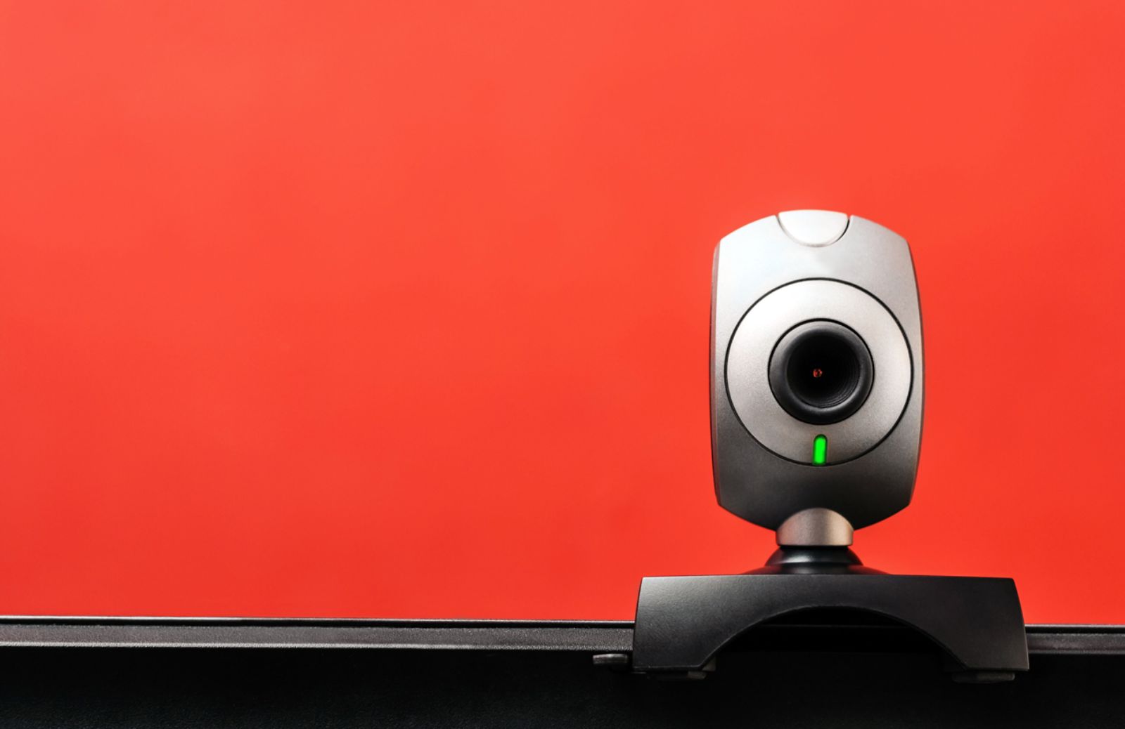 Come usare una webcam come videocamera di sorveglianza