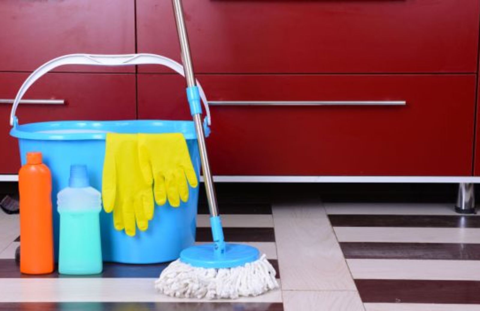 Come pulire i pavimenti