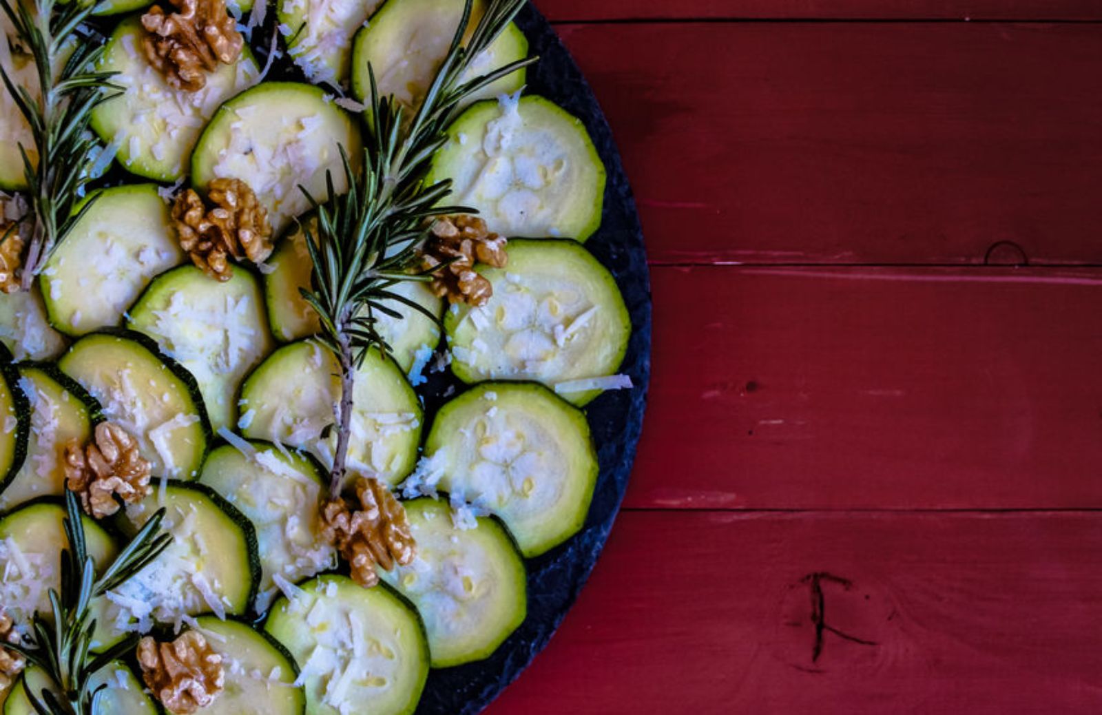 Carpaccio di zucchine, il contorno light per chi non vuole rinunciare al gusto