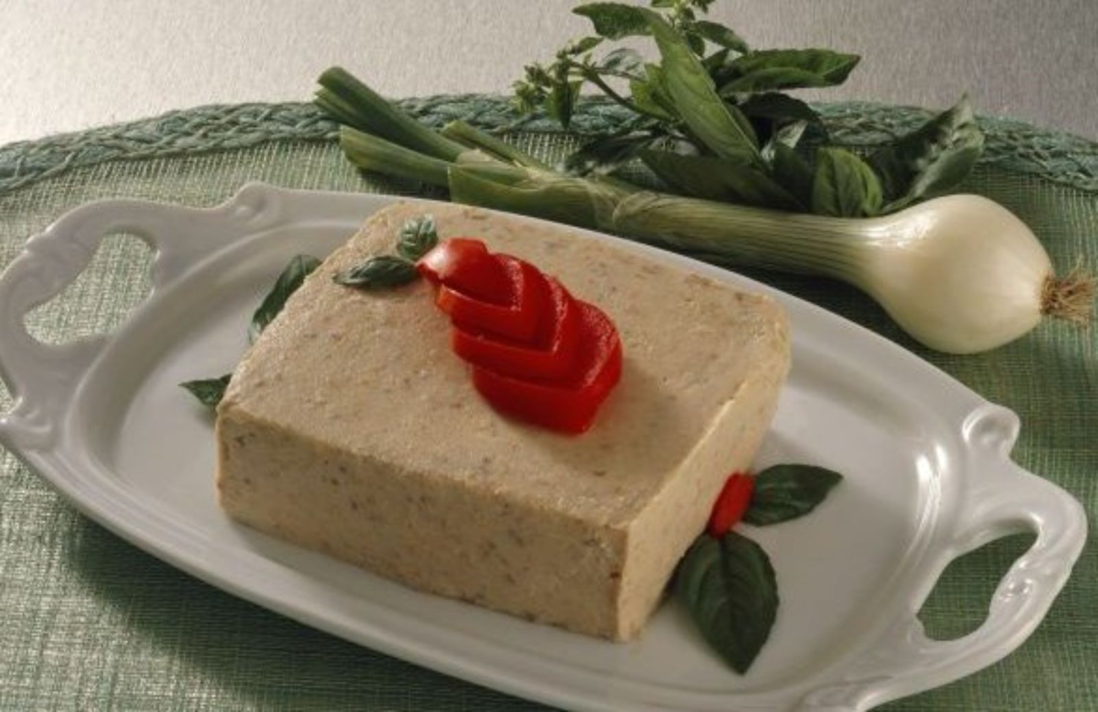 Come fare una mousse fredda di aringa affumicata