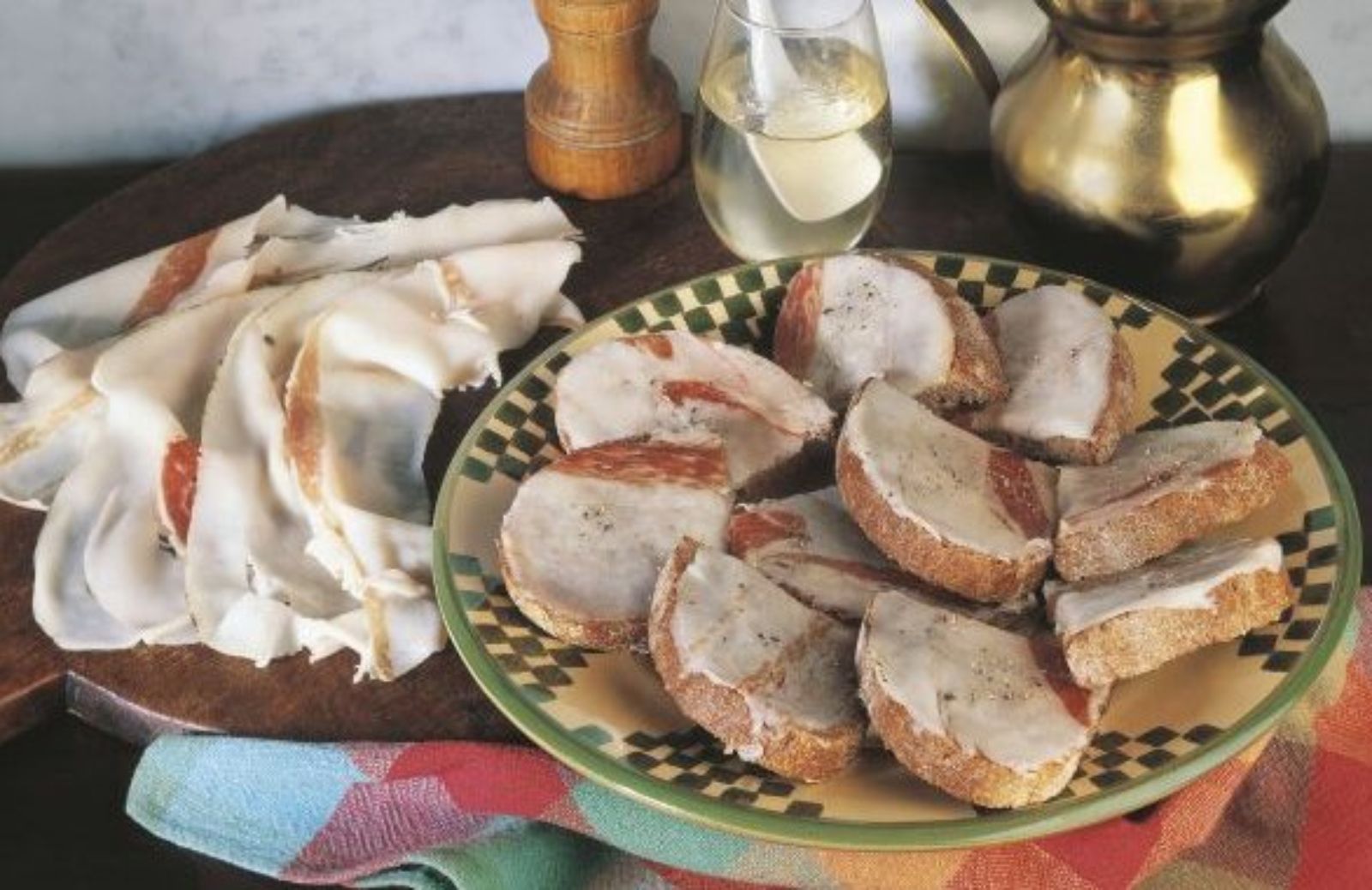 Crostini valdostani: un antipasto tradizionale veloce e gustoso