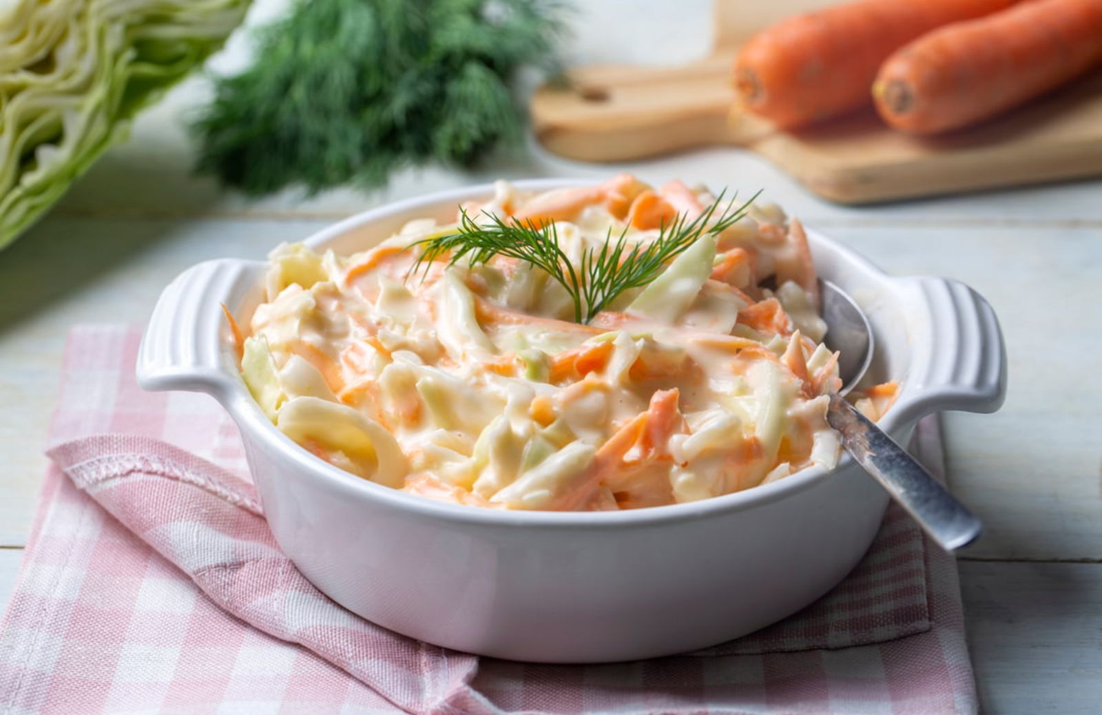 Insalata capricciosa: ricetta originale e varianti gourmet