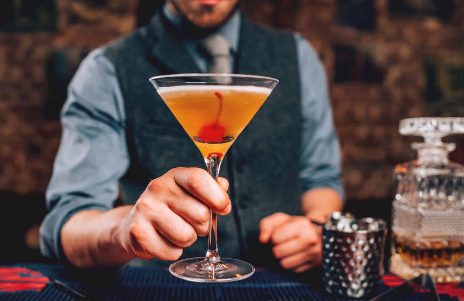 Come fare un cocktail Manhattan perfetto