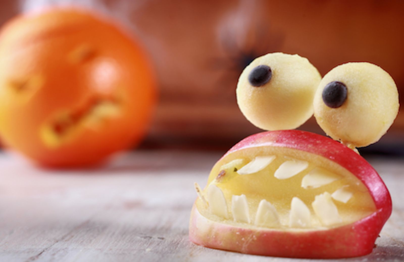 Come fare le mele mostruose per Halloween