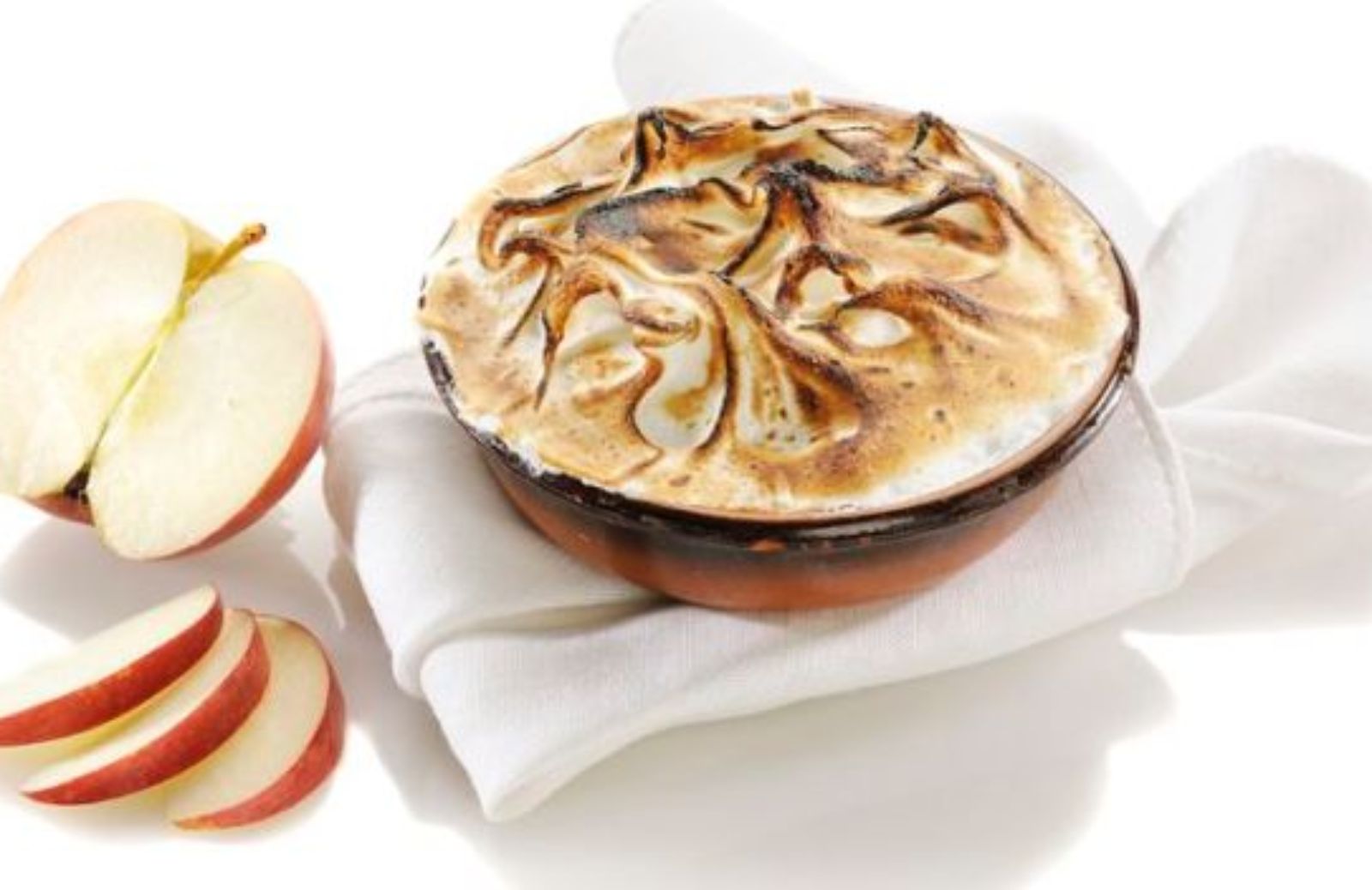 Come fare un tortino meringato di pane e mele