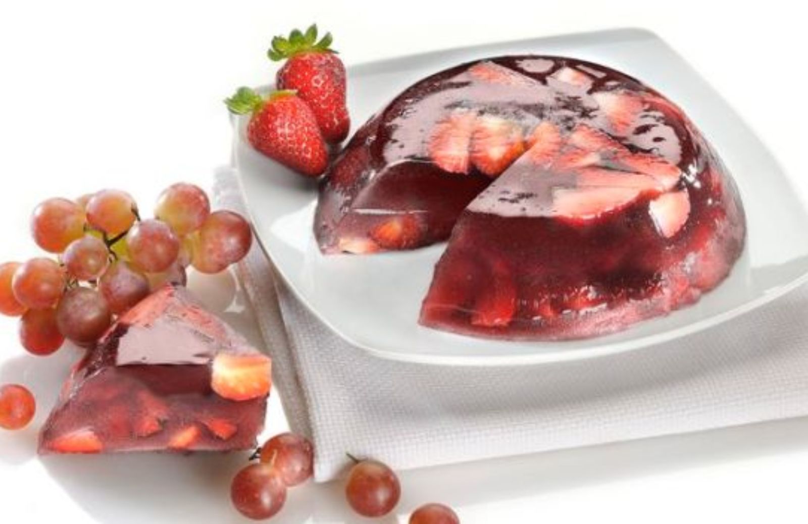 Come si fa l'Aspic di fragole al vino rosso