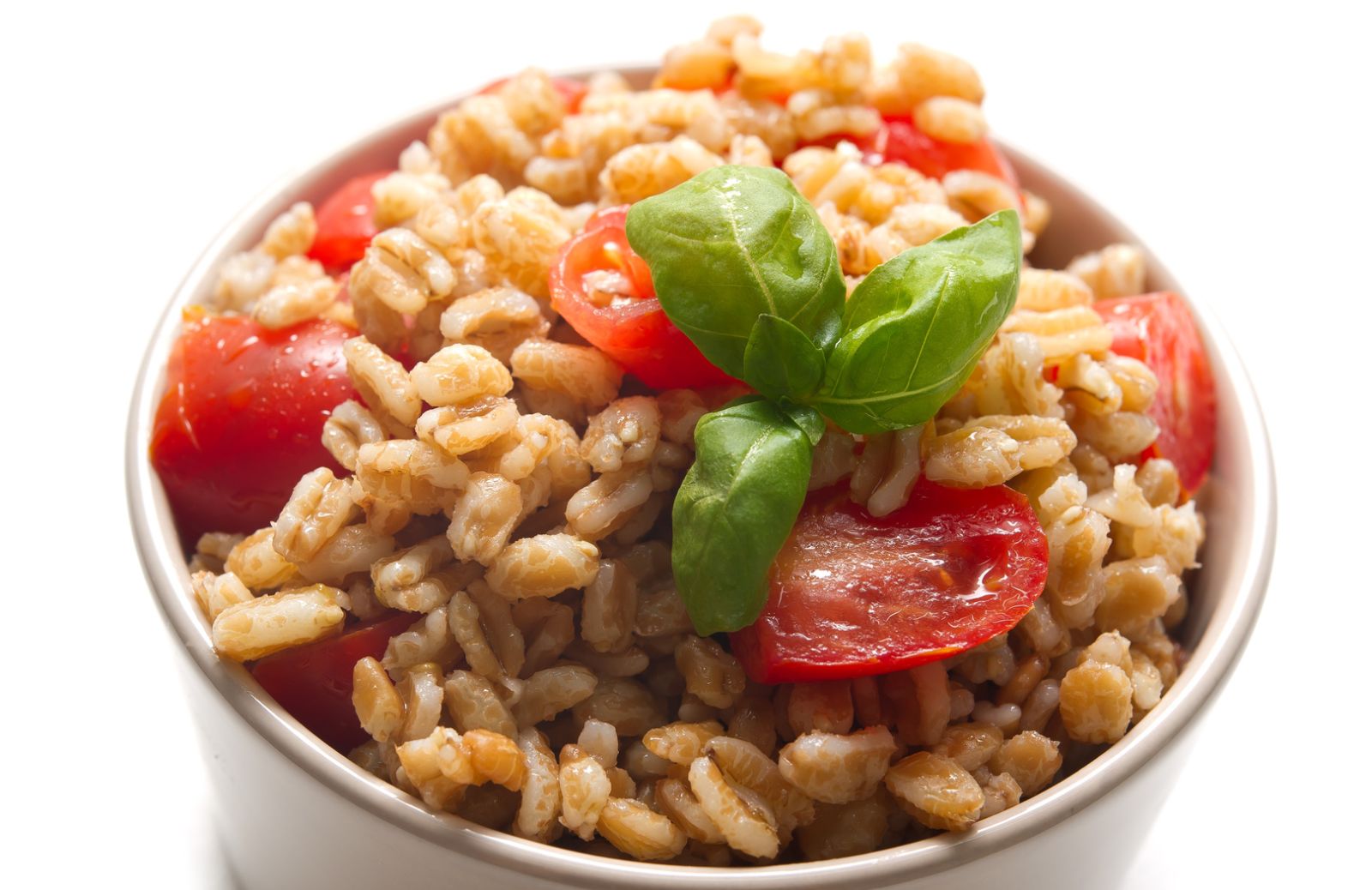 Come fare l’insalata di farro e zenzero alla menta: la ricetta