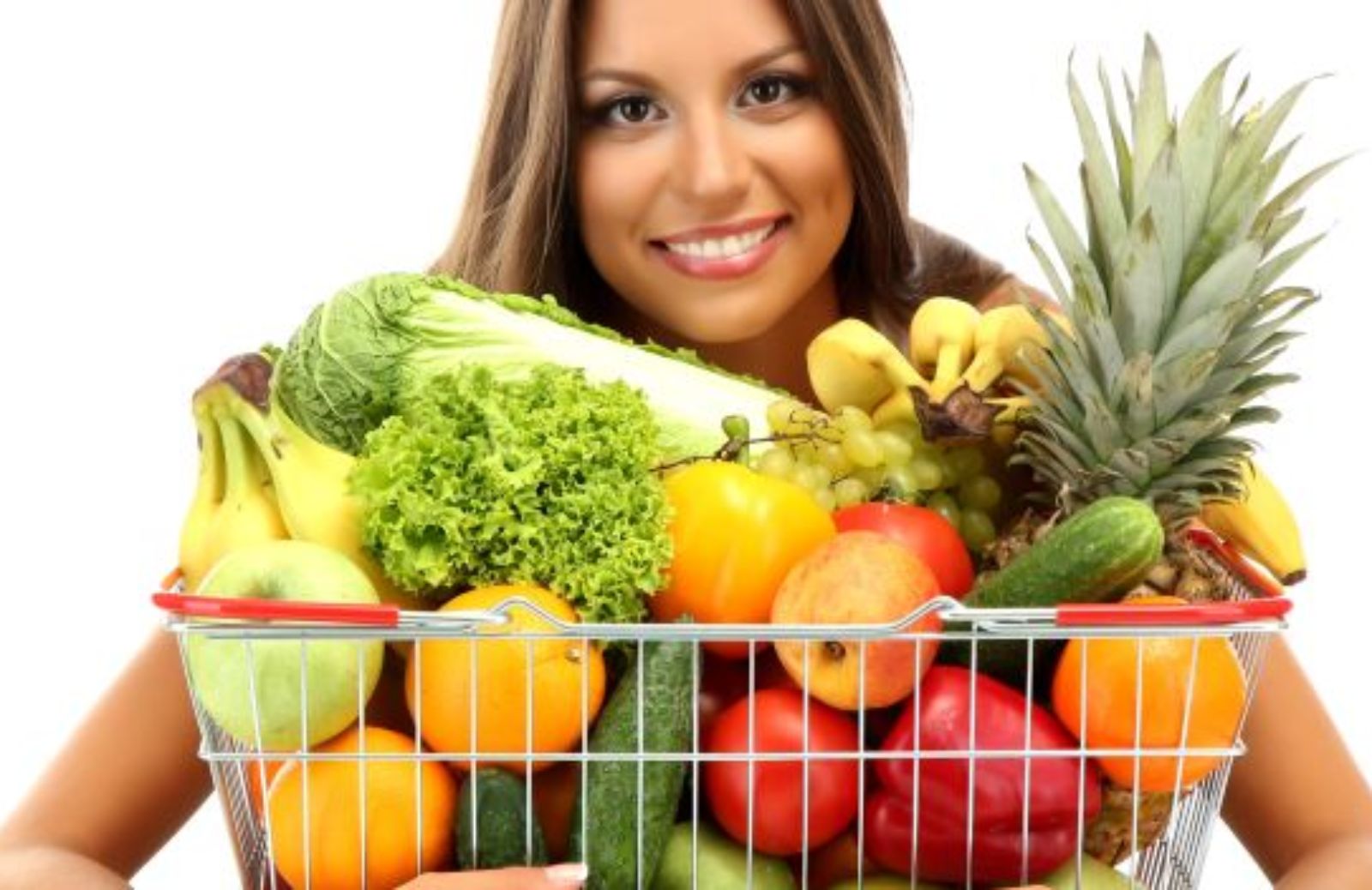 Al supermercato: la spesa nel reparto frutta e verdura