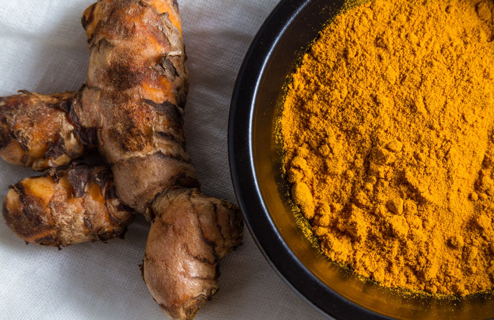 Come preparare la pasta di curcuma 