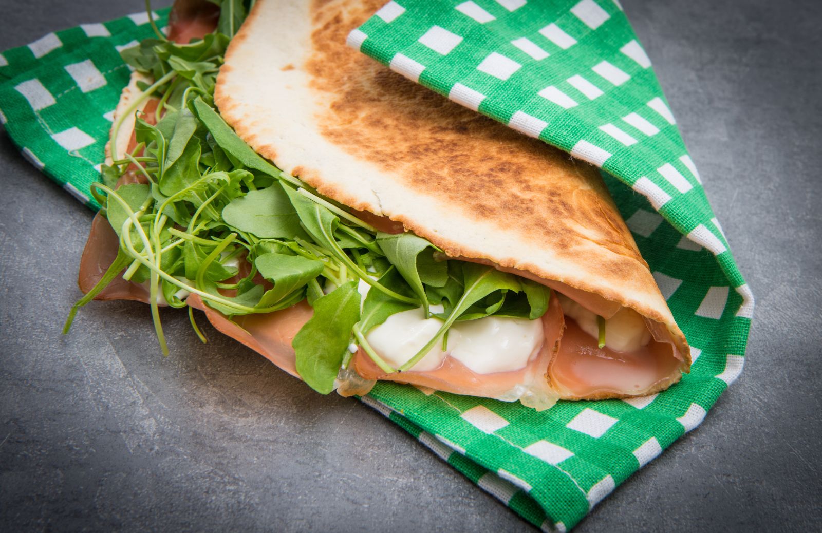 Piadine integrali, la ricetta senza strutto