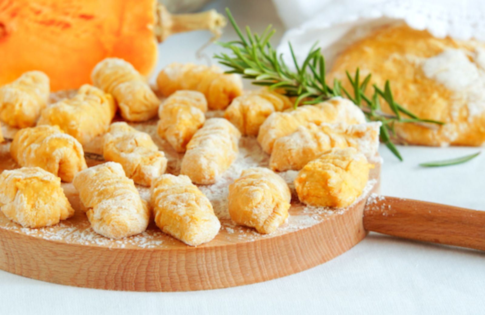 Come fare gli gnocchi di zucca allo zafferano