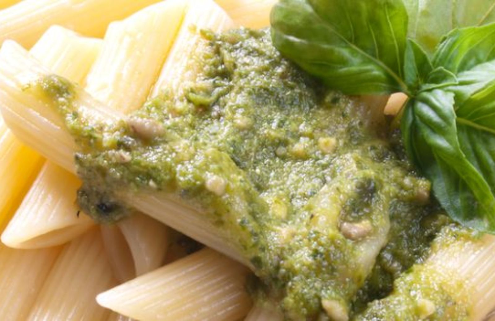 Come fare le penne al pesto di zucchine