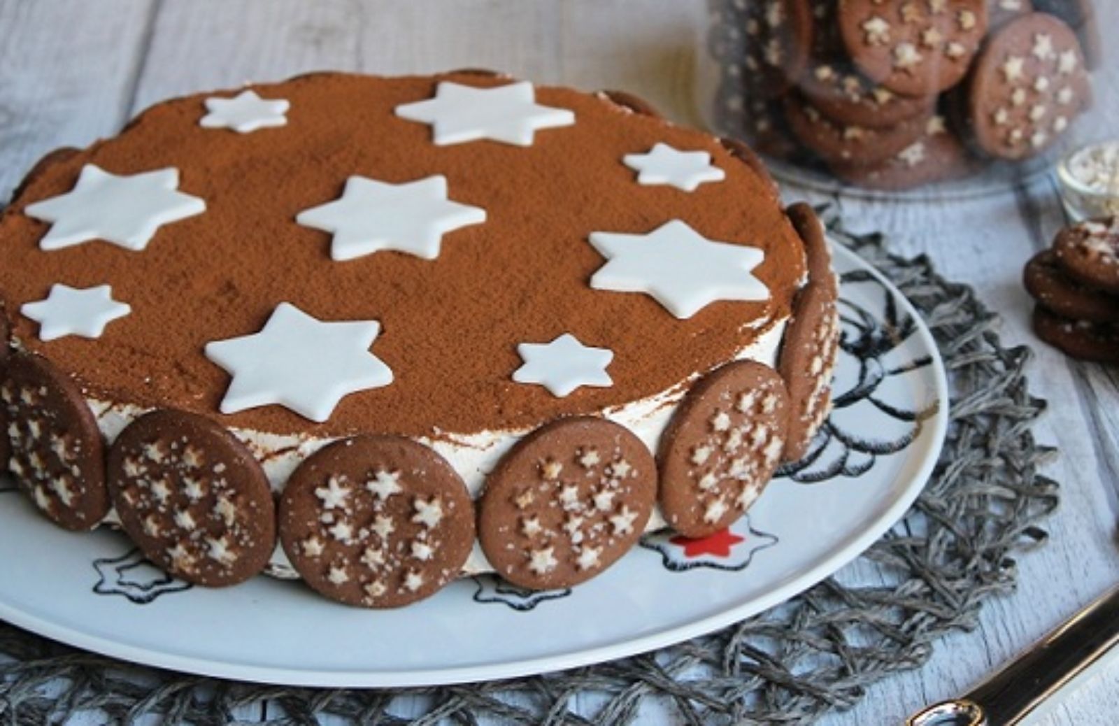 Dolci senza cottura: torta pan di stelle