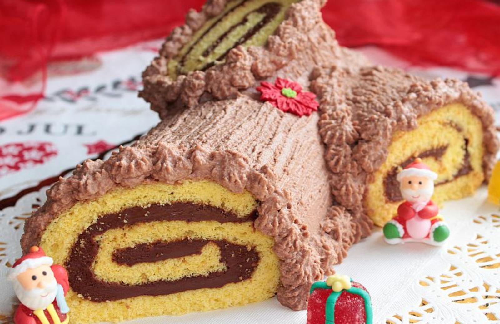 Tronchetto di Natale alla Nutella: la ricetta di un dolce speciale