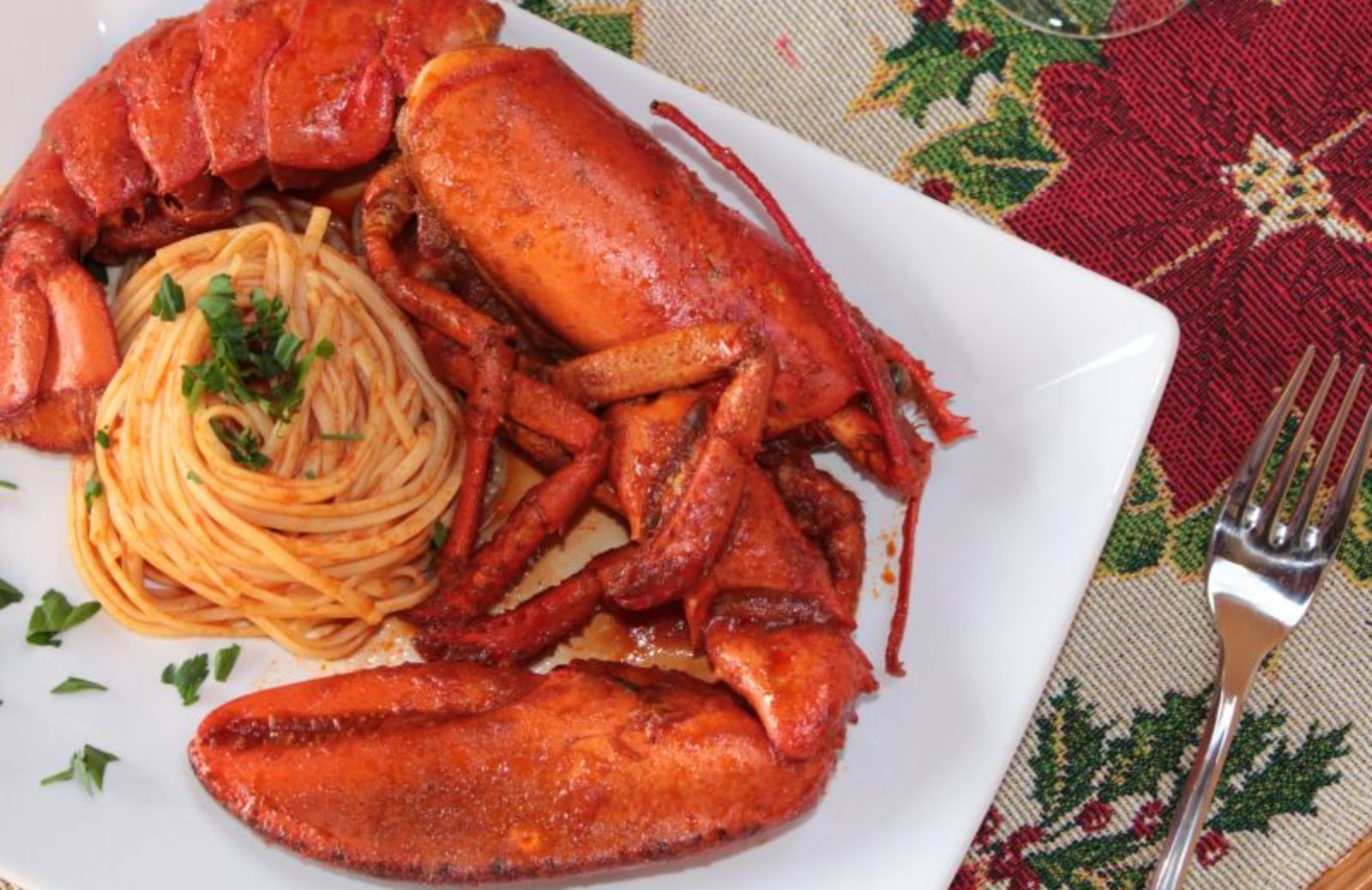 Spaghetti all'astice in bellavista: il primo piatto per la vigilia di Natale