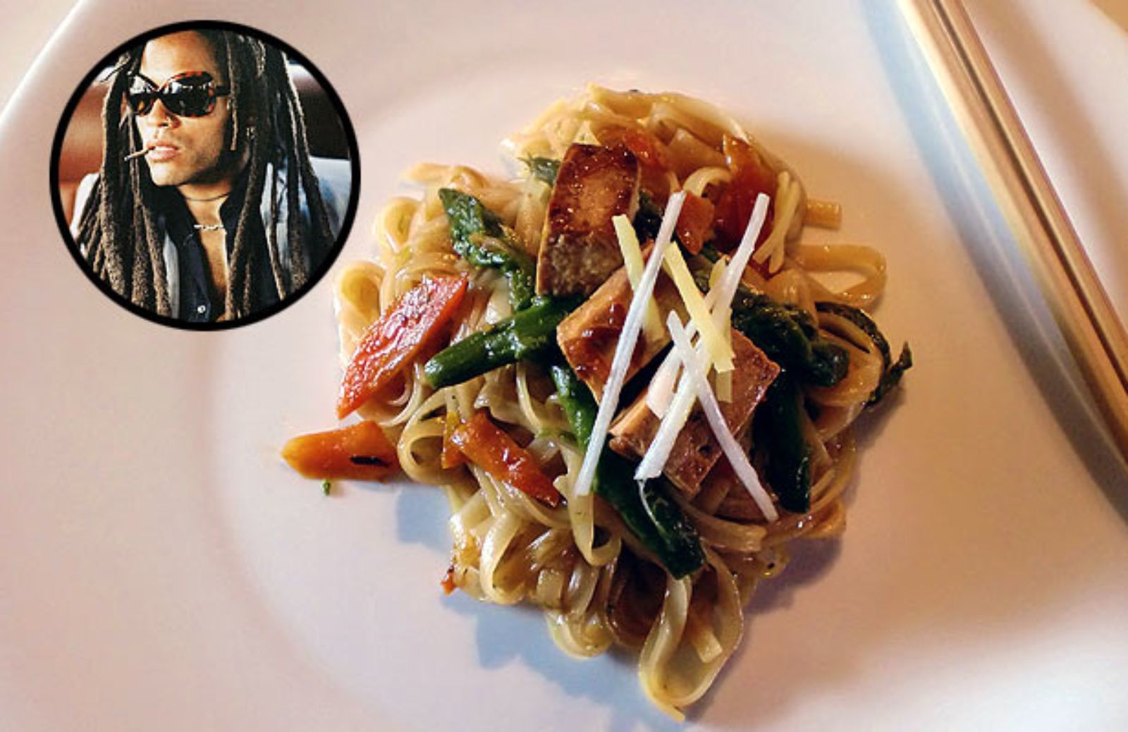 Tagliatelle risatine con tofu piccante alla Lenny Kravitz