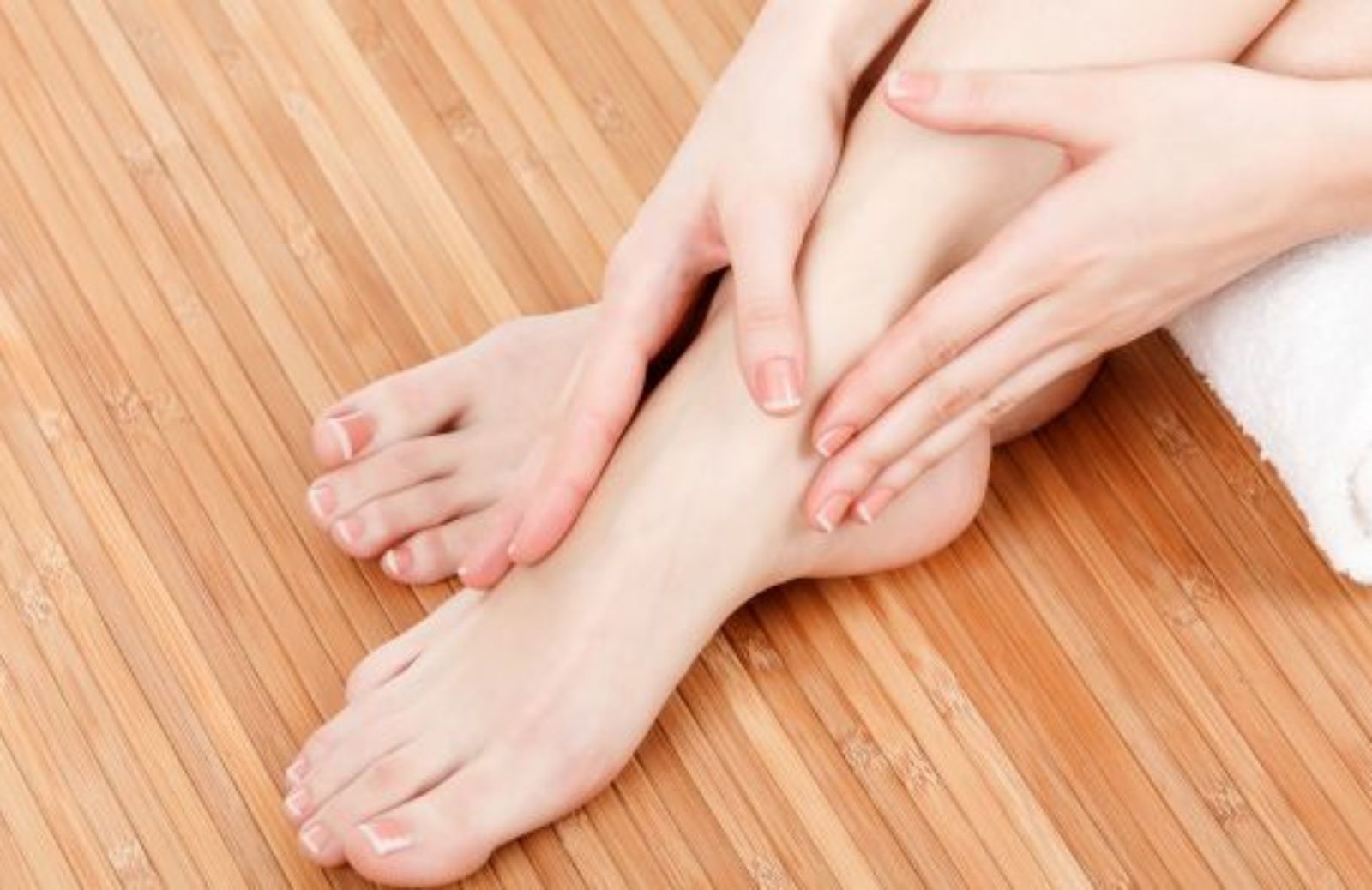 Come curare mani e piedi in modo naturale