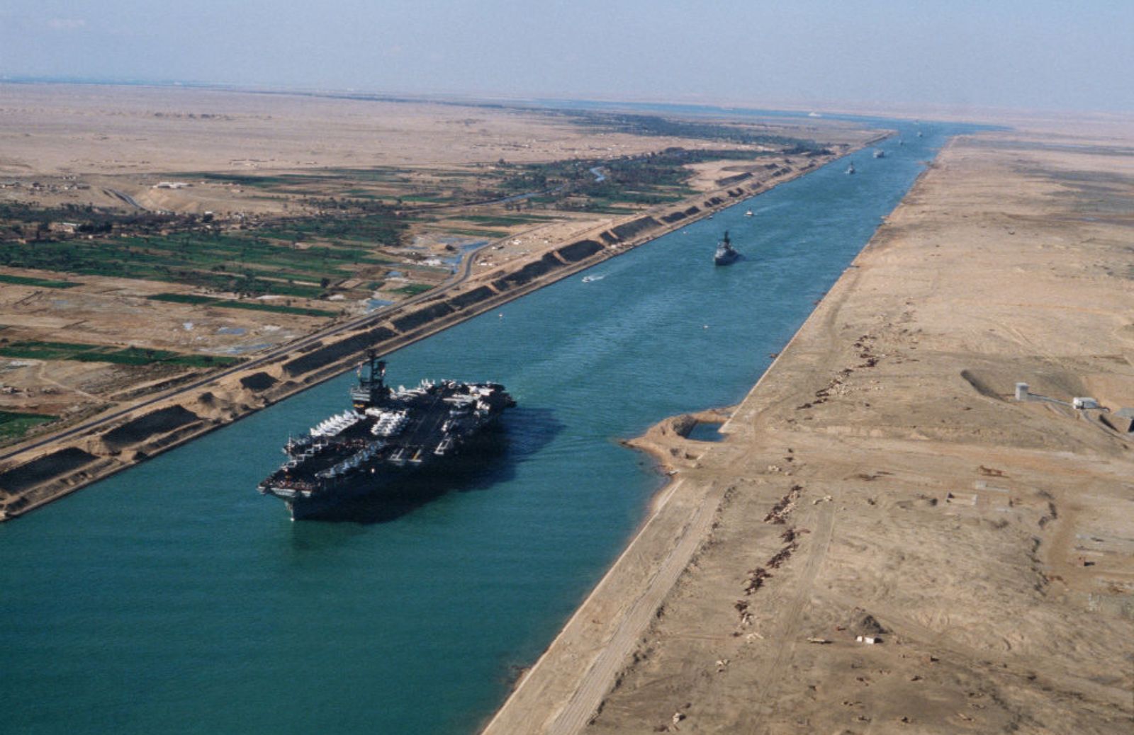 Ampliamento canale di Suez: il rischio secondo gli scienziati 