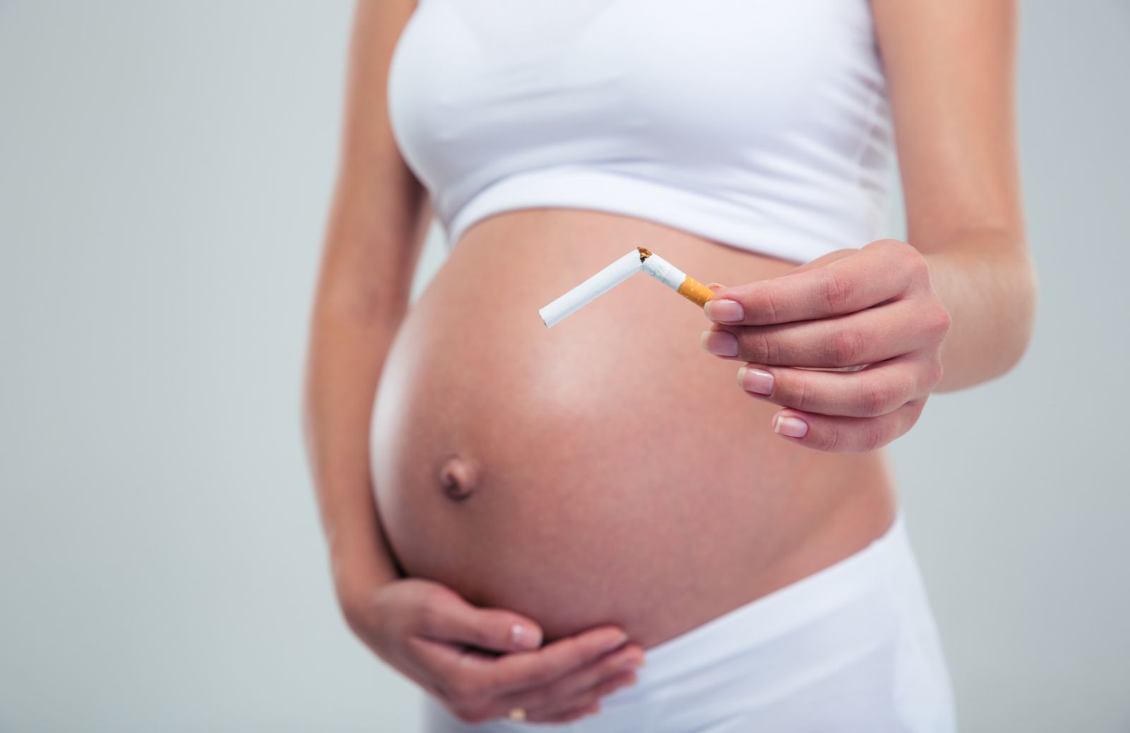 Fumare in gravidanza: ecco quali rischi corre il bambino
