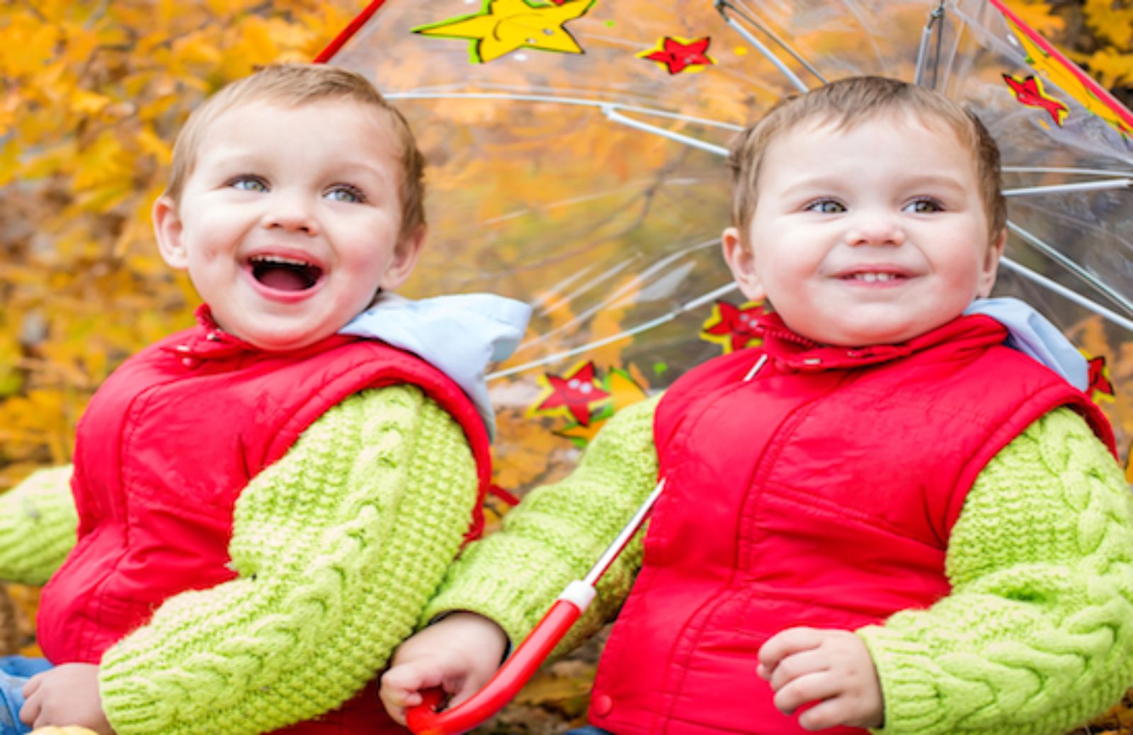 Come vestire i figli gemelli