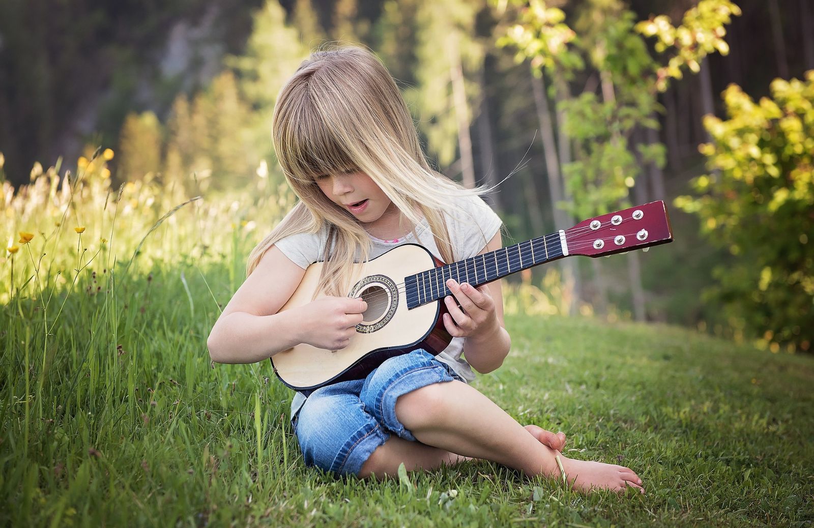 Lezioni di chitarra per bambini: 5 consigli preziosi