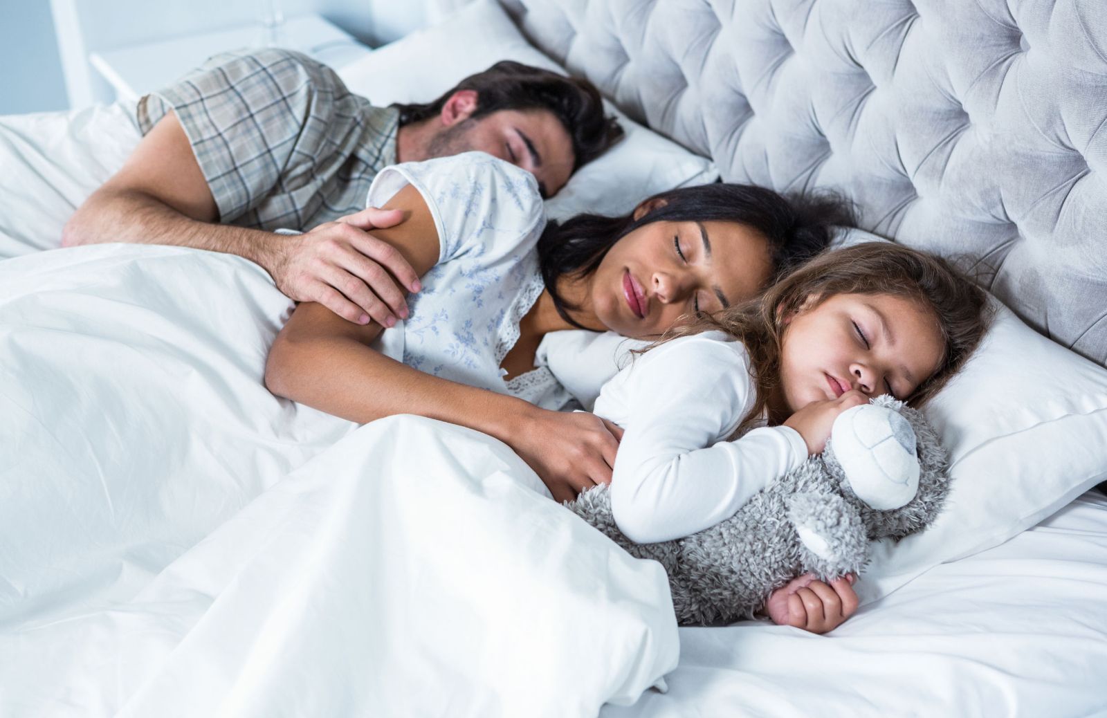 Come far dormire i bambini nel loro letto (tutta la notte)