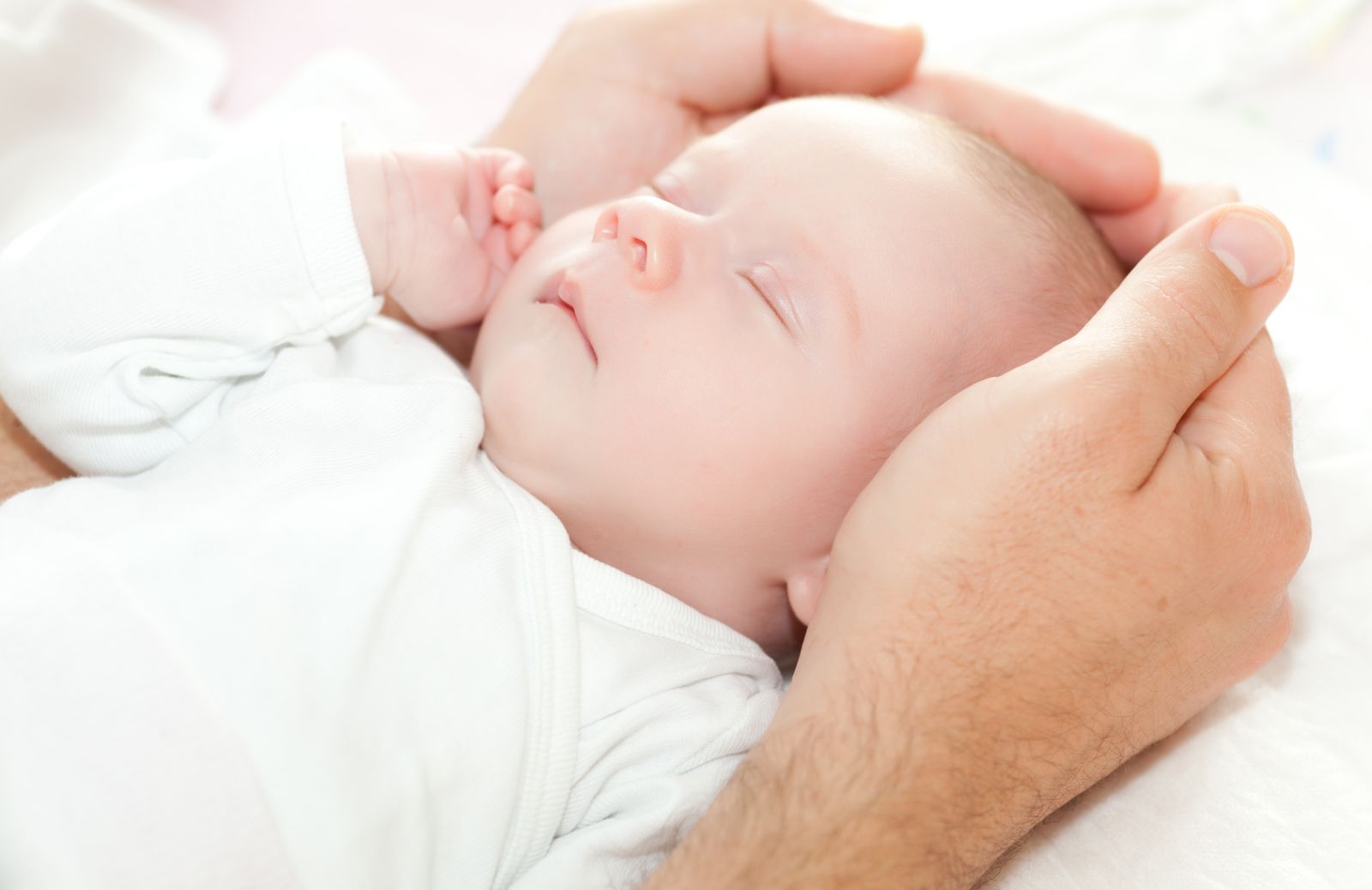 Come curare la crosta lattea dei neonati