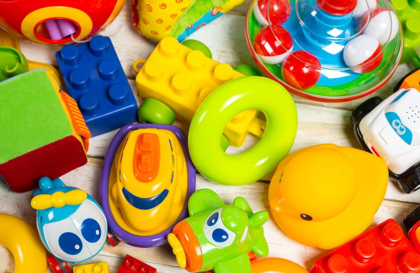 Come pulire (e igienizzare) i giochi dei bambini