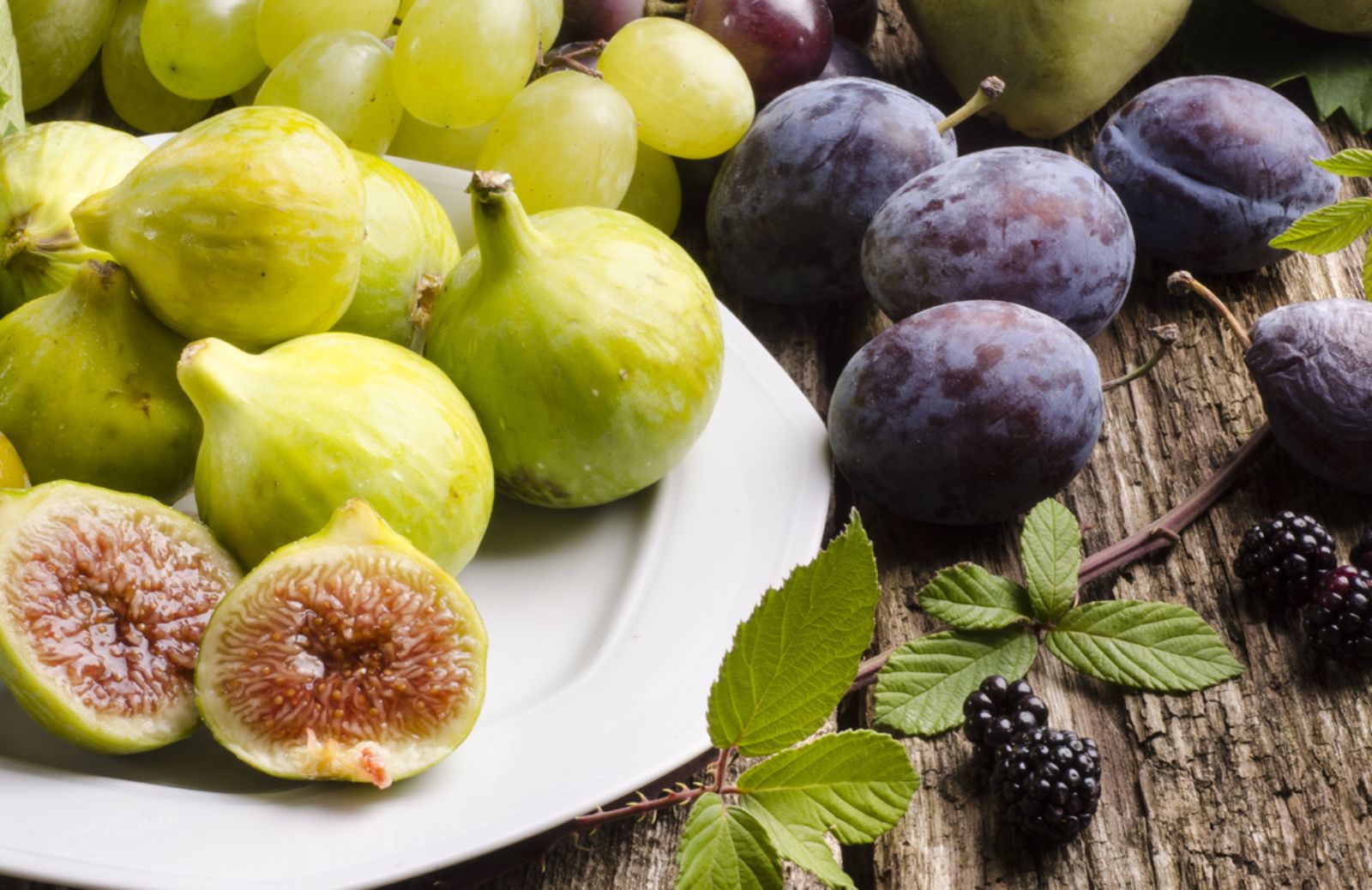 Come fare le focaccine uva e fichi per la merenda