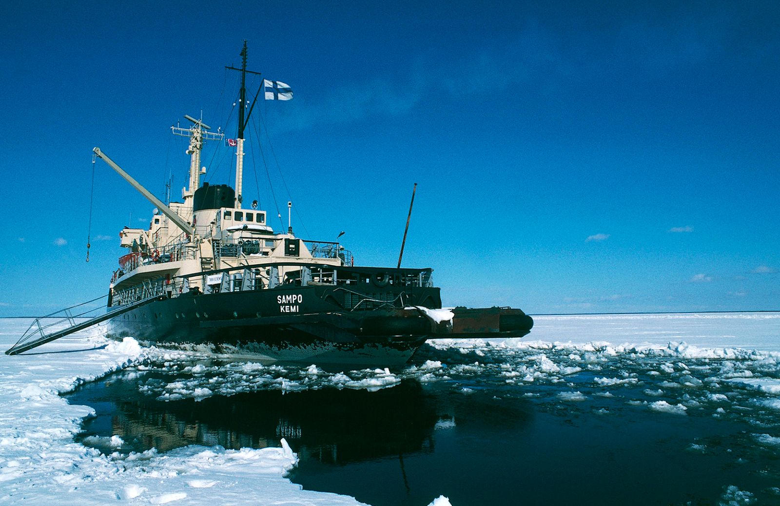 In Finlandia, a rompere il ghiaccio nel golfo di Botnia!