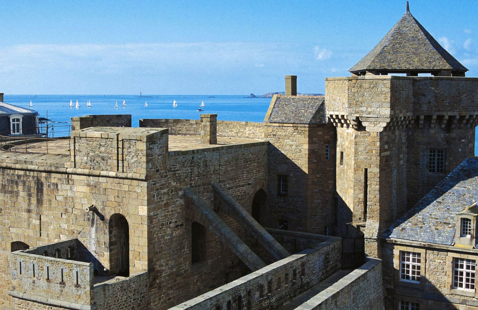 Saint-Malo, la città che nasce dall’oceano