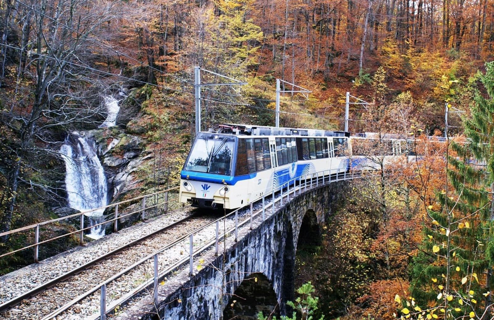 Il Treno del Foliage: in viaggio fra i colori dell'autunno