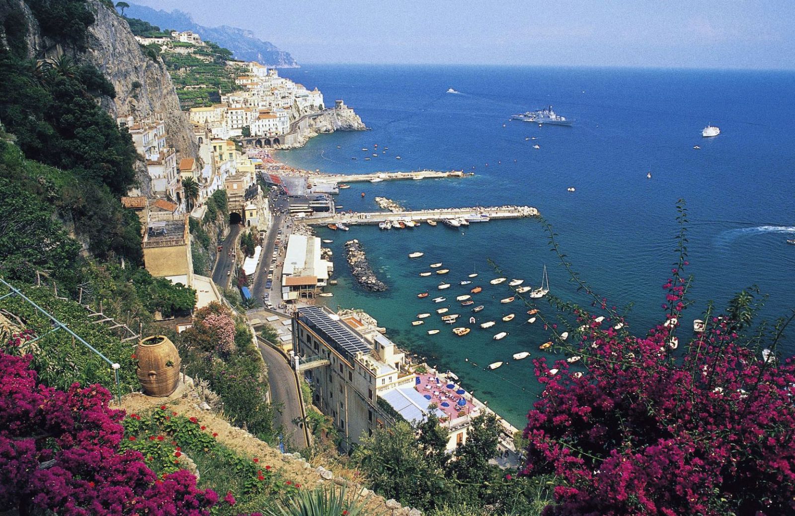 Tutto l’incanto di Amalfi