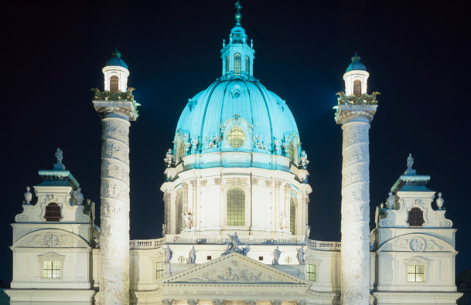 Vienna e i mercatini di Natale: profumi e sapori che scaldano l’Avvento