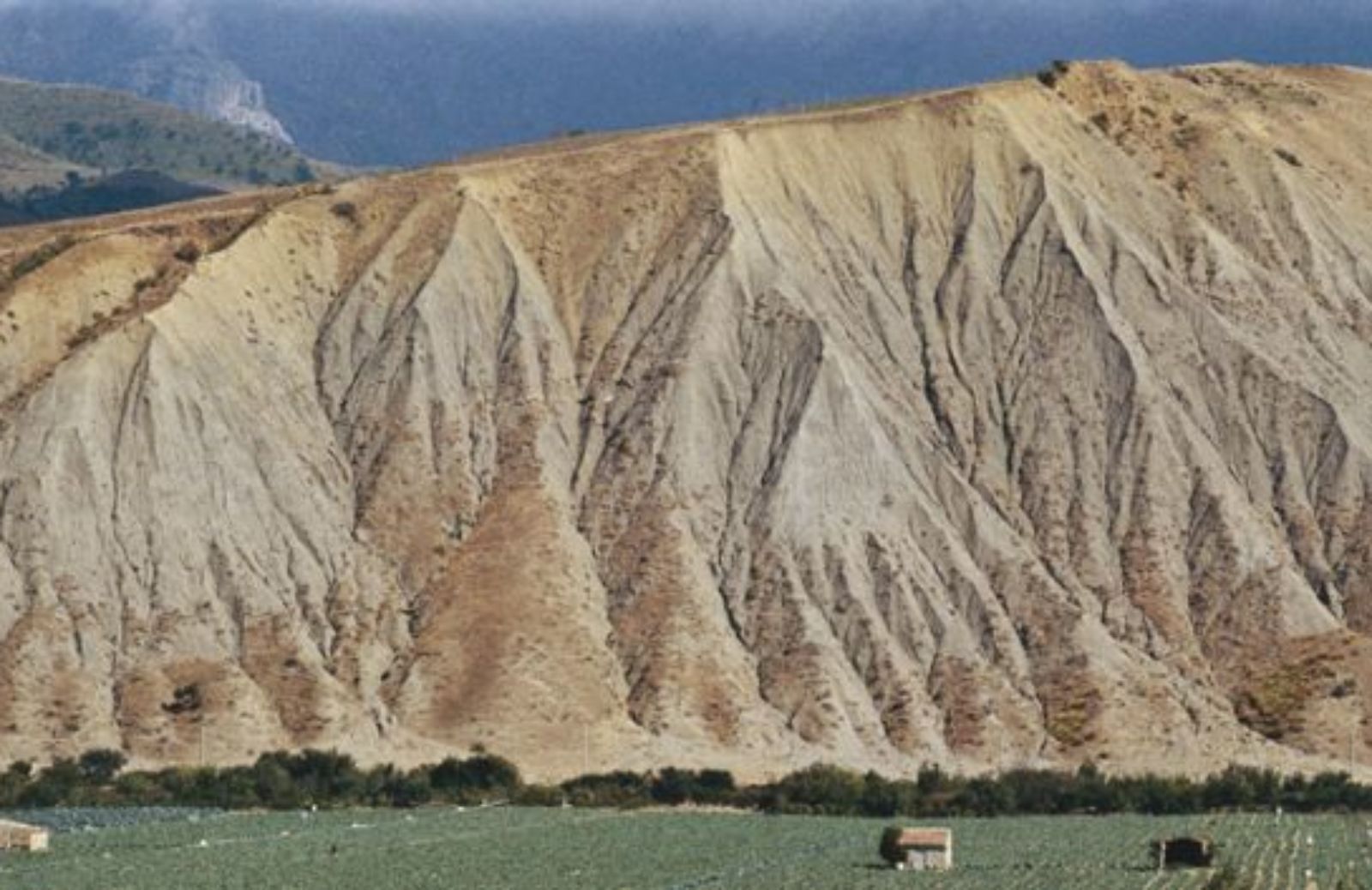 le aspre montagne sul mare di Sicilia