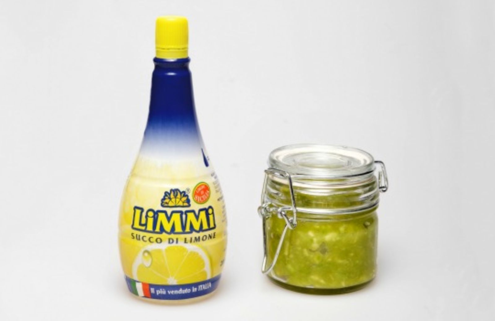 Ricette beauty con succo di limone: maschera viso idratante al limone e avocado