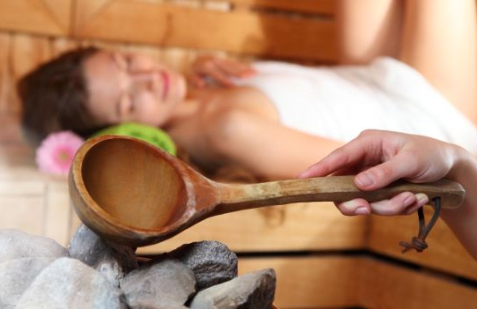 Come sfruttare i benefici della sauna senza rischi per la salute