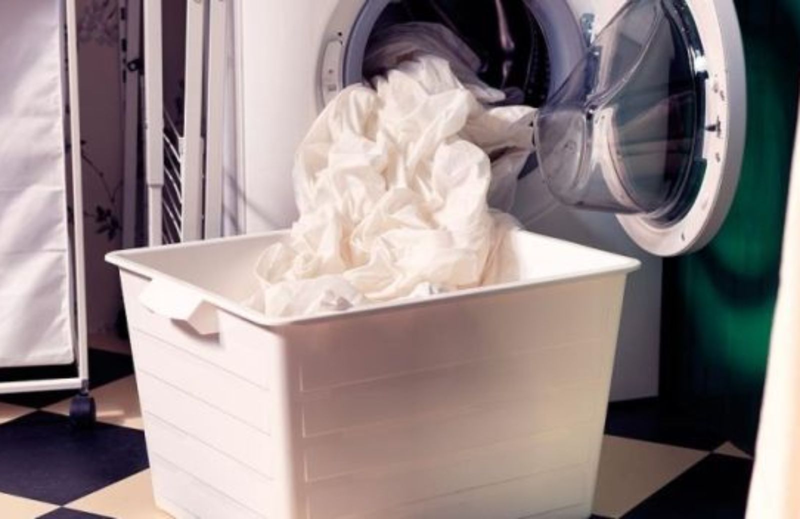 Come fare il bucato in lavatrice e prevenire l'E.Coli