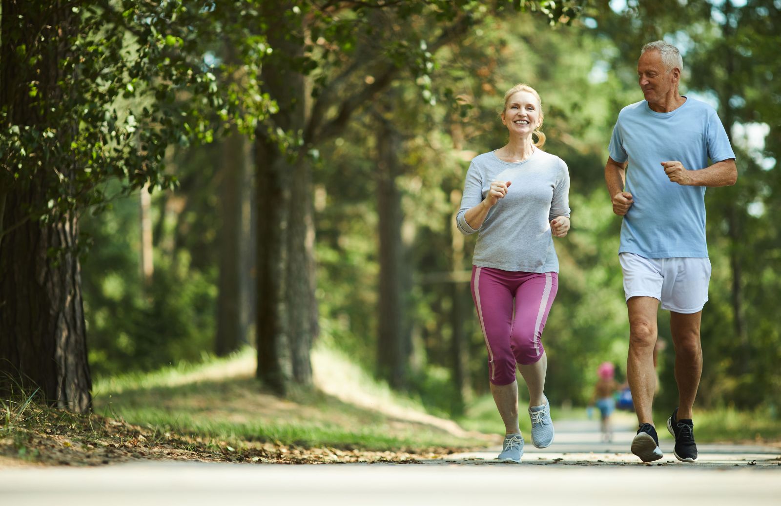 Come prevenire l’osteoporosi con uno stile di vita sano (e non noioso)