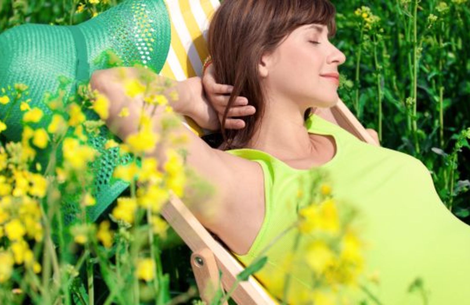 Come fare per le allergie stagionali in gravidanza: le terapie naturali