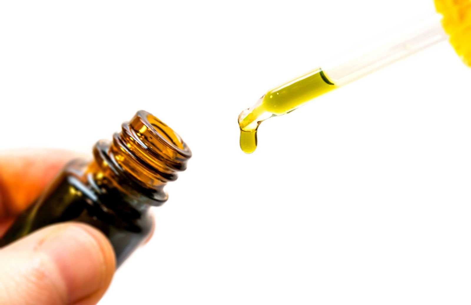 Olio di CBD: cos'è e quali proprietà / effetti ha